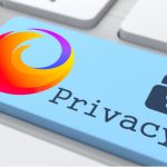 فایرفاکس به‌منظور ارتقای حریم‌ خصوصی، پارامترهای ردیابی را به‌طور خودکار از URLها پاک می‌کند